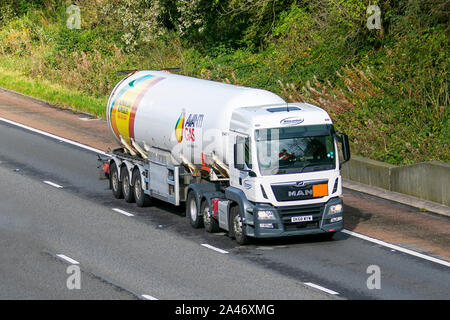 AVANTI GAS Bulk Haulage delivery trucks. WINCANTON haulage, tanker lorry, transportation, truck, cargo, MAN vehicle, delivery, transport, industry, supply chain freight, on the M6 at Lancaster, UK Stock Photo