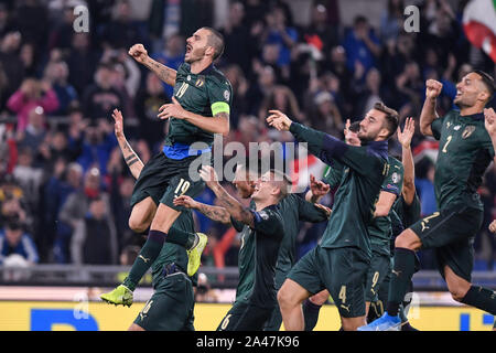 Rome, Italy. 12th Oct, 2019. Players of Italy celebrate the qualification to EURO 2020 during the European Qualifier Group J match between Italy and Greece at at Stadio Olimpico, Rome, Italy on 12 October 2019. Photo by Giuseppe Maffia. Credit: UK Sports Pics Ltd/Alamy Live News Stock Photo