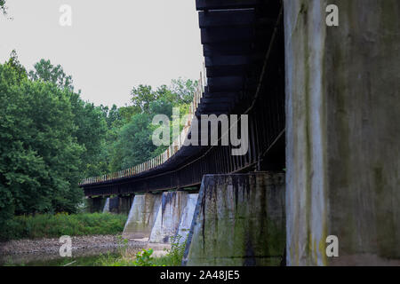 Curved train bridge over the Wabash river Stock Photo