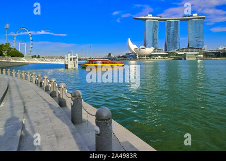 Marina Bay Sands, Singapore. : r/pics