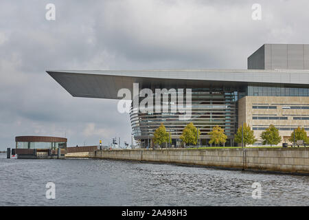 COPENHAGEN, DENMARK - MAY 25, 2017: The National Opera House 'Operaen' located on the island of Holmen in central Copenhagen. One of the most expensiv Stock Photo
