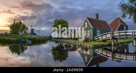 Traditional Wooden Haus, Zaanse Schans, Zaandam, Netehrlands Stock Photo