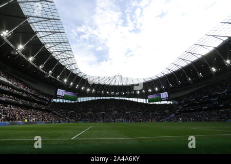 Tottenham, London, UK. 28th, September, 2019. A general view inside the Tottenham Hotspur Stadium, home to Tottenham Hostpur FC. Stock Photo