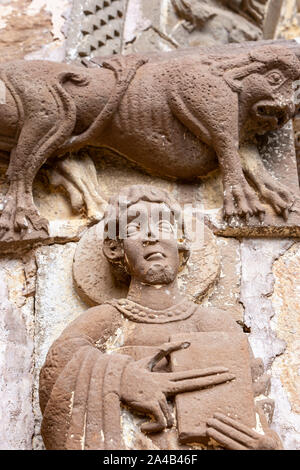 Detail of Porta Speciosa with a depiction of Nunio and Alodio, Monastery of Leyre,  Romanesque architecture in Navarre, Spain Stock Photo