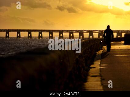 Sunset over the rail bridge, Dundee Scotland Stock Photo