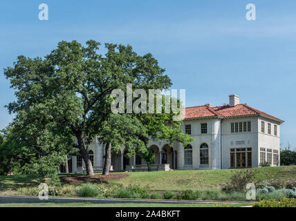 The Commodore Perry Estate home (but NOT that of THE Commodore Oliver Hazard Perry, hero of the Battle of Lake Erie), in Austin, Texas Stock Photo