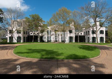 クロード・モネ、GARDEN HOUSE ON THE BANKS OF THE Bingham-Hanna Mansion | TCLF