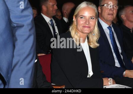 Berlin, Germany. 13th Oct, 2019. IKH Crown Princess Mette-Marit of Norway during the reading of her book 'Heimatland'. Listed in the large broadcasting hall of the rbb in Berlin. | usage worldwide Credit: dpa picture alliance/Alamy Live News Stock Photo