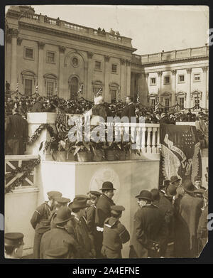 Theodore Roosevelt taking oath of office during inauguration Stock Photo