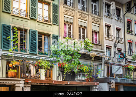 Facades of historic houses in the pedestrian zone Obere Hauptgasse, Thun, Bernese Oberland, Switzerland, Europe Stock Photo