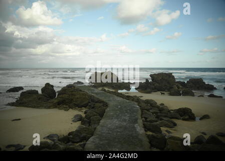 Causeway along the French coast, pasakdek Stock Photo