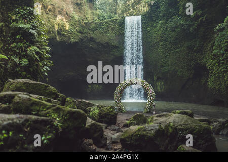 round flower arch wedding round flower arch wedding