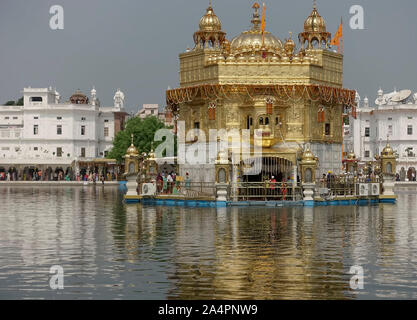 Harmandir Sahib (Golden Temple), Amritsar, India Stock Photo