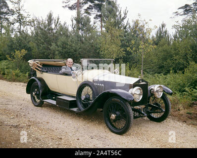 1914 Sizaire Berwick with actor Jack Warner. Stock Photo