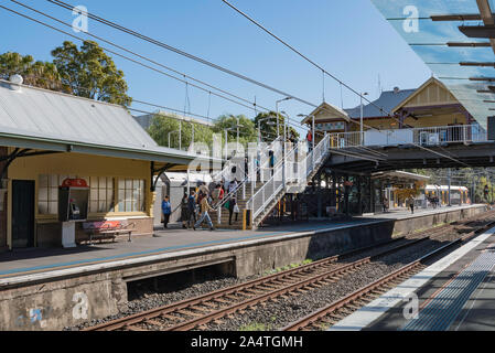 Looking north from platform 1 at Gordon Railway Station on Sydney, Australia's north shore T1 line. Built in 1909-10 it is well preserved. Stock Photo