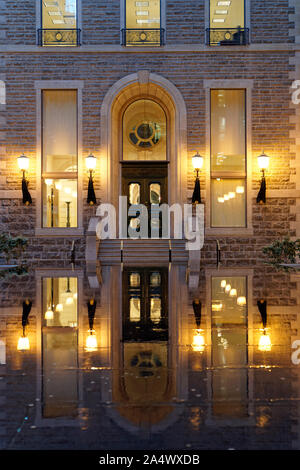 Reflecting pool and building facade n the World Trade Centre or Centre de Commerce Mondial, Montreal, Quebec, Canada Stock Photo