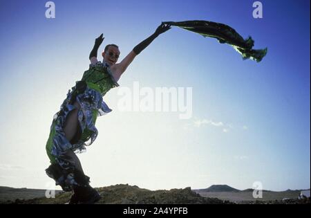 Hugo Weaving: Priscilla, Queen of the Desert (1994)