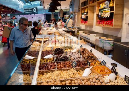 A selection of nuts at Sant Antoni Market in Barcelona, Spain Stock Photo