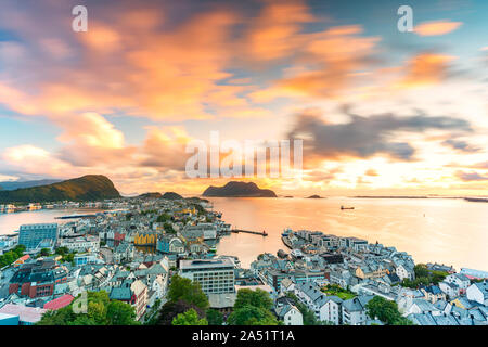 Sunset over Alesund seen from Aksla mountain, More og Romsdal county, Norway Stock Photo