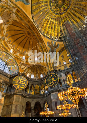 ISTANBUL TURKEY THE HAGIA SOPHIA INTERIOR RESTORATION OF MAIN  DOME AND SEMI DOME Stock Photo