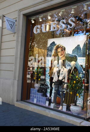 Guess spain outlet