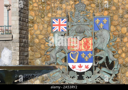 The Canadian coat of arms with the Canadian national motto ‘A Mari Usque Ad Mare’, from sea to sea. Belleville Street,  Victoria, British Columbia, Ca Stock Photo