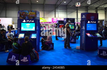 Prague, Czech Republic. 17th Oct, 2019. Visitors try new video games during the For Games fair in Prague, the Czech Republic, on Oct. 17, 2019. The For Games, Trade Fair for Video Games and Interactive Entertainment, opened on Thursday in Prague. Some 200 exhibitors from domestic and abroad brought their latest video games to attract game lovers. Credit: Dana Kesnerova/Xinhua/Alamy Live News Stock Photo