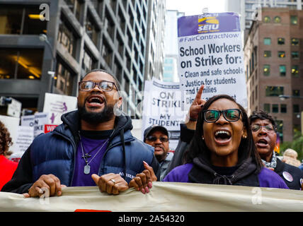 Chicago, USA. 17th Oct, 2019. Teachers march during the Chicago Teachers' Union strike rally in downtown Chicago, the United States, on Oct. 17, 2019. Thousands of teachers and supporters rally on Thursday after Chicago Teachers' Union failed to make a deal with the municipal government on raising the teachers' salaries. Credit: Joel Lerner/Xinhua/Alamy Live News Stock Photo