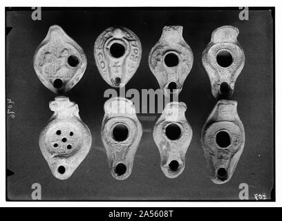 Various subjects of archaeological interest. Pottery virgin lamps. Matt 25:1. Byzantine type. Stock Photo