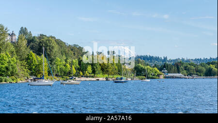 A view of the shoreline at Gene Coulon Park in Renton, Washington. Stock Photo