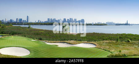 Liberty National Golf Club with Lower Manhattan and Statue Of Liberty in the background, Jersey City, New Jersey, USA