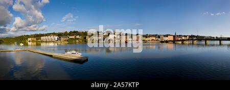 Buildings at the waterfront, New Ross, River Barrow, County Wexford, Republic of Ireland Stock Photo