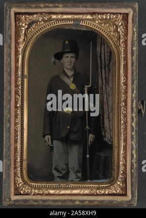 Unidentified soldier in Union infantry uniform and Hardee hat, with bayoneted musket Stock Photo