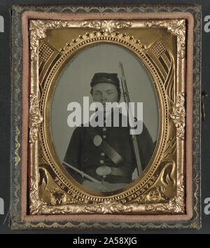 Unidentified soldier in Union infantry uniform and state of New York beltplate with musket Stock Photo