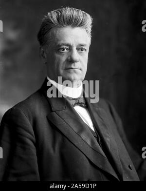 La Follette, Robert, Senator, portrait photograph. Genthe photograph ...