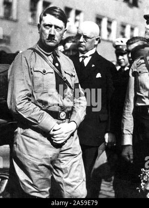 Eva Braun, Adolf Hitler, New Year’s Party, Berghof, casting lead ...