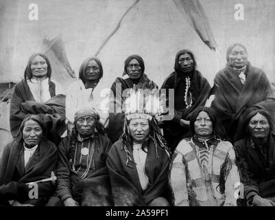 Indian Chief White Horse Eagle in Paris, 1928 Stock Photo - Alamy