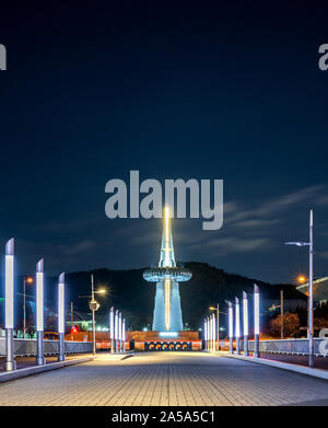 One of the landmarks of Daejeon in Korea is the Expo bridge connecting ...