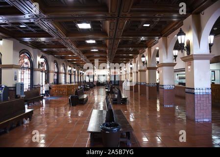 SANTA ANA, CALIFORNIA - 14 OCT 2019: Interior waiting area and ticket counters at the Sant Ana Train Station. Stock Photo