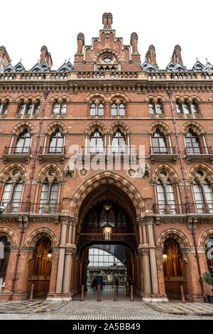 St Pancras Station, London, UK Stock Photo