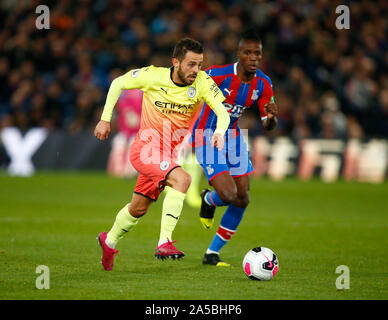 LONDON, UNITED KINGDOM. OCTOBER 19 Manchester City's Bernardo Silva during English Premier League between Crystal Palace and Manchester City at Selhurst Park Stadium, London, England on 19 October 2019 Credit: Action Foto Sport/Alamy Live News Stock Photo
