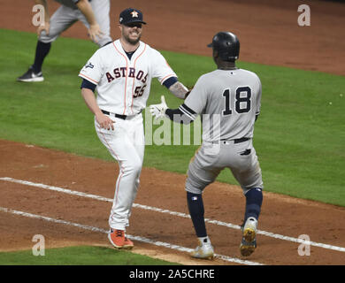 Houston Astros' Ryan Pressly (55) pitches against the Detroit