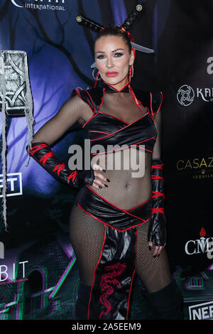 Woodland Hills, United States. 19th Oct, 2019. WOODLAND HILLS, LOS ANGELES, CALIFORNIA, USA - OCTOBER 19: Actress Anya Benton arrives at Karma International's 2019 Kandy Halloween Party on October 19, 2019 in Woodland Hills, Los Angeles, California, United States. (Photo by Xavier Collin/Image Press Agency) Credit: Image Press Agency/Alamy Live News Stock Photo