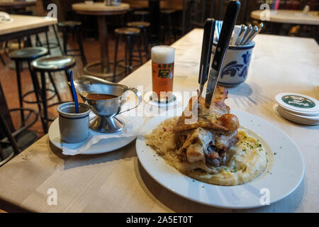 Alter Bahnhof, Düsseldorf-Oberkassel, NRW, Germany Stock Photo - Alamy