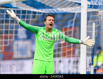 Goalkeeper Manuel Riemann (VfL Bochum). GES/Soccer/2nd Bundesliga: VfL Bochum - Karlsruher SC, 20.10.2019 - Football/Soccer 1st Division: VfL Bochum vs Karlsruher SC, Bochum, Oct 20, 2019 - DFL regulations prohibit any use of photographs as image sequences and/or quasi-video. | usage worldwide Stock Photo