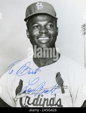 Jackie Brock, wife of Lou Brock, St. Louis Cardinals Hall of Famer before a  spring training baseball game, Monday, March 21, 2011 in Jupiter, Fla. (AP  Photo/Carlos Osorio Stock Photo - Alamy