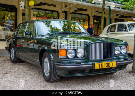 BADEN BADEN, GERMANY - JULY 2019: dark green Crewe Vickers BENTLEY TURBO R 1985, oldtimer meeting in Kurpark. Stock Photo