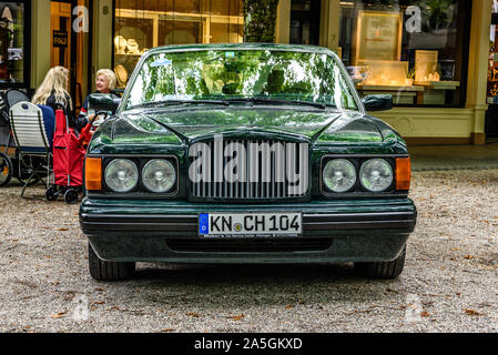 BADEN BADEN, GERMANY - JULY 2019: dark green Crewe Vickers BENTLEY TURBO R 1985, oldtimer meeting in Kurpark. Stock Photo