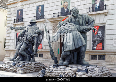 Budapest, Hungary. 16th August, 2019. The brother-in-arms statues commemorating the heroes of the First World War. Stock Photo