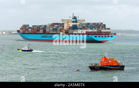 MV Chastine Maersk a Container Ship of the Maersk Line entering Southampton Water, Southampton, Hampshire, England, UK Stock Photo